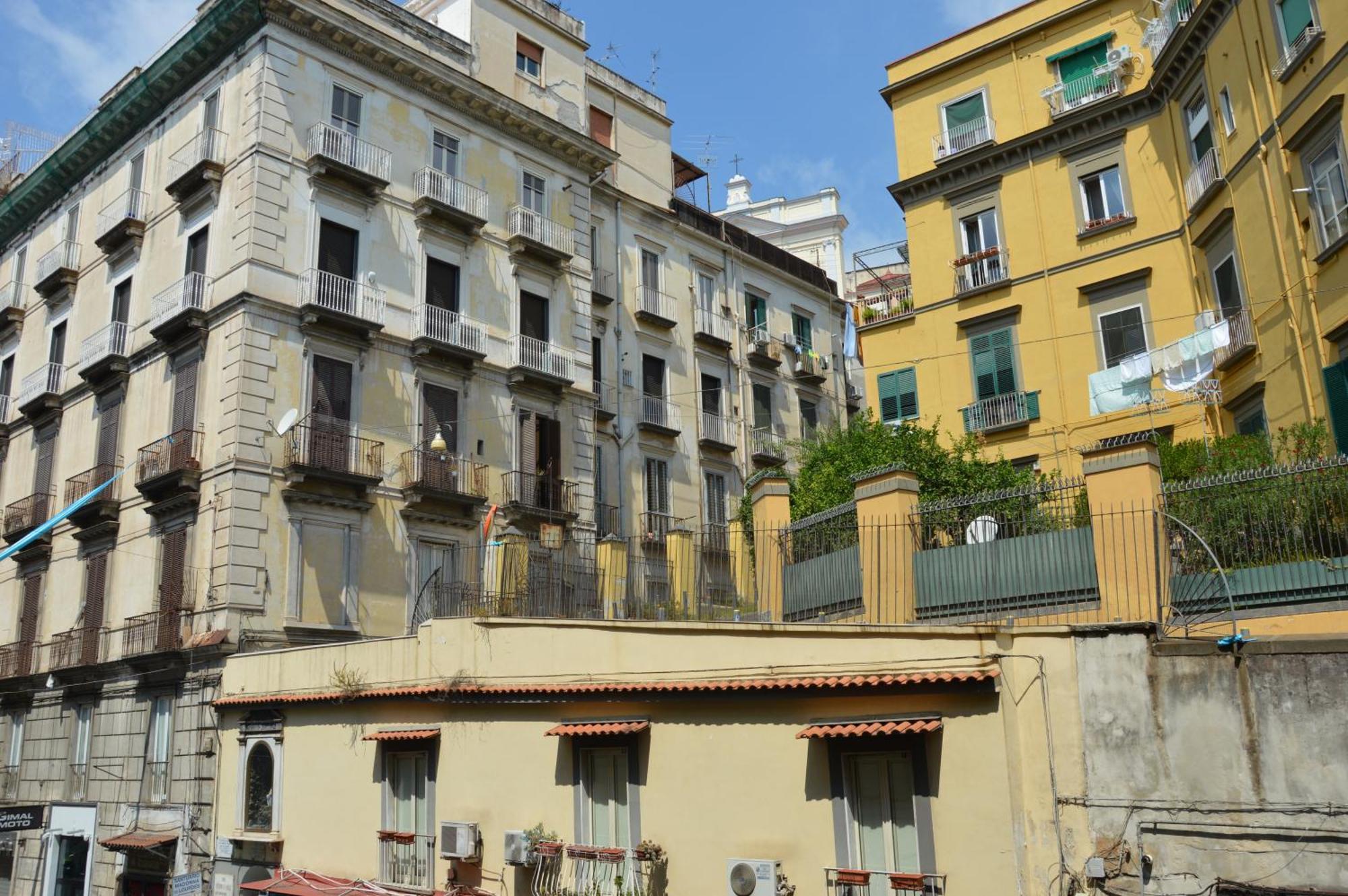 Casa Flora Al Corso Apartment Naples Luaran gambar